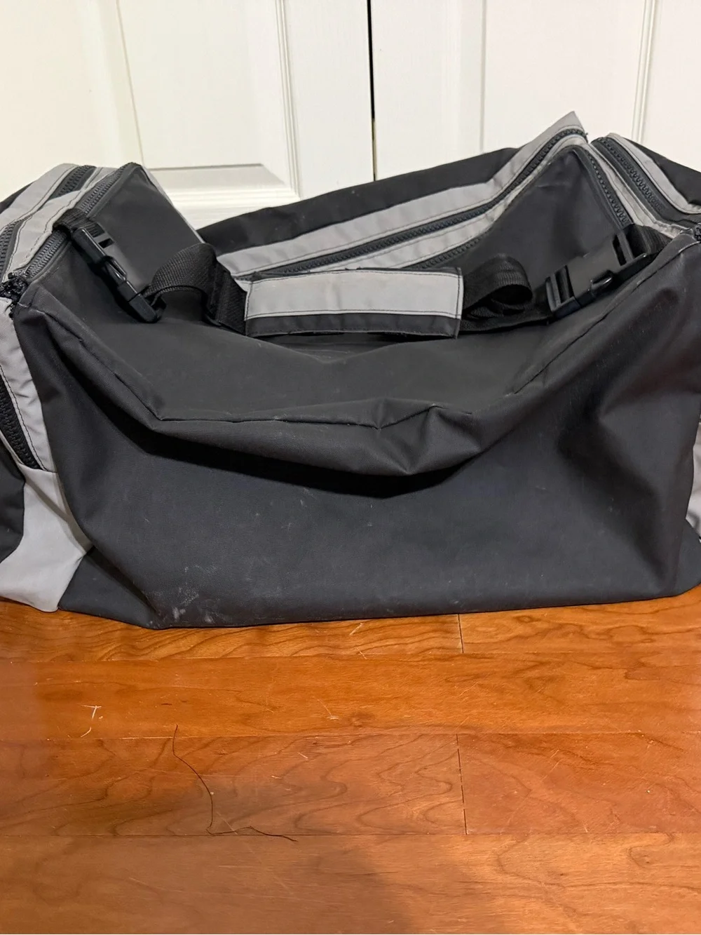Large Black/Gray Nylon Duffle Gym Bag, Zip Closure, Adjustable Strap 23x13